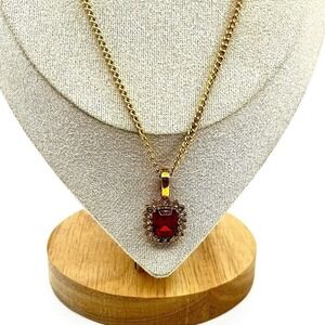Vintage Avon Red Emerald Cut Rhinestone Halo Pendant Gold Tone Chain‎ Necklace